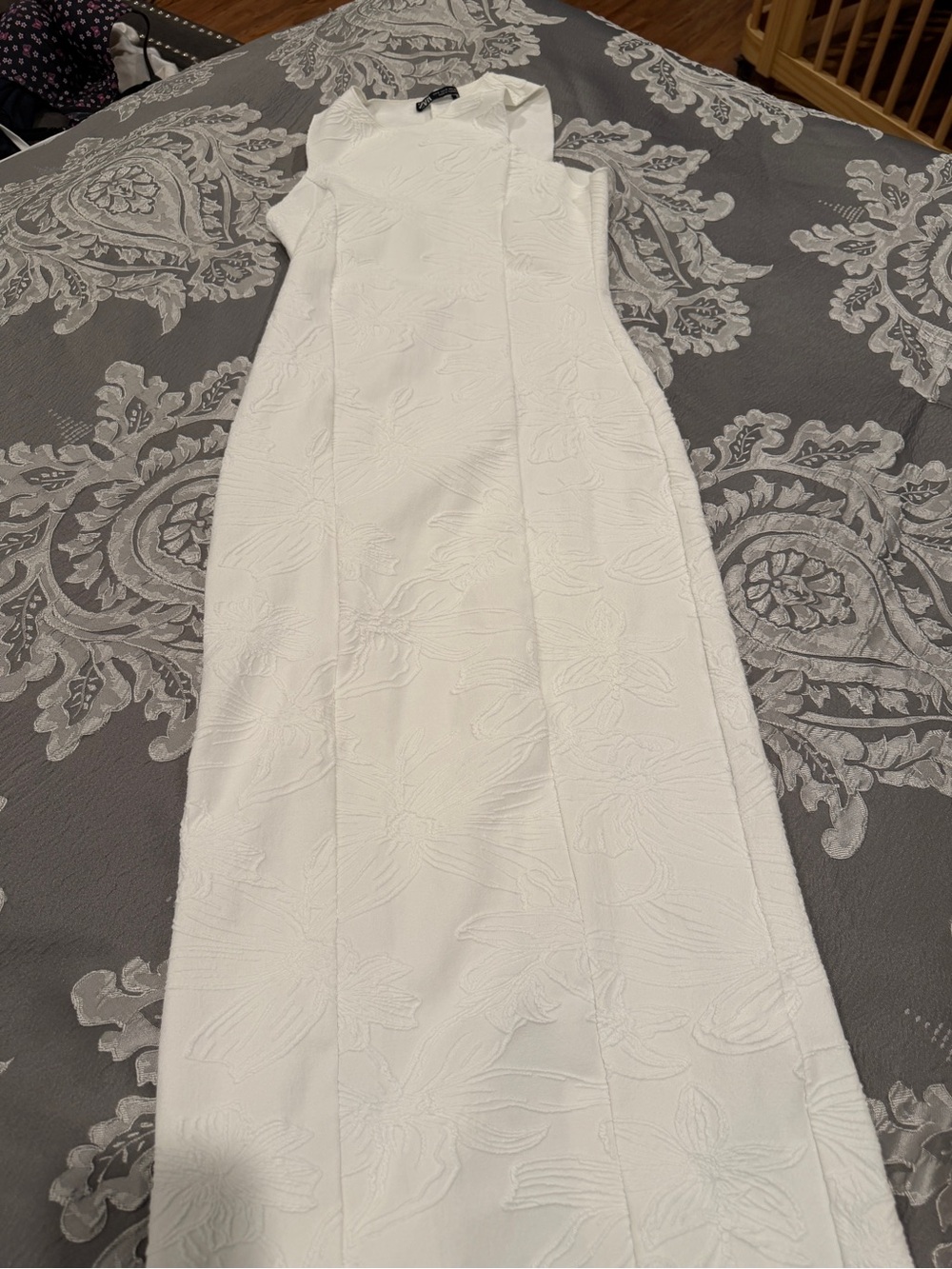Zara White Textured Sleeveless Sheath Dress